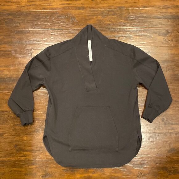 Lululemon Black V-Neck Relaxed Fit Pullover Sweater SIze 6 - Picture 1 of 5
